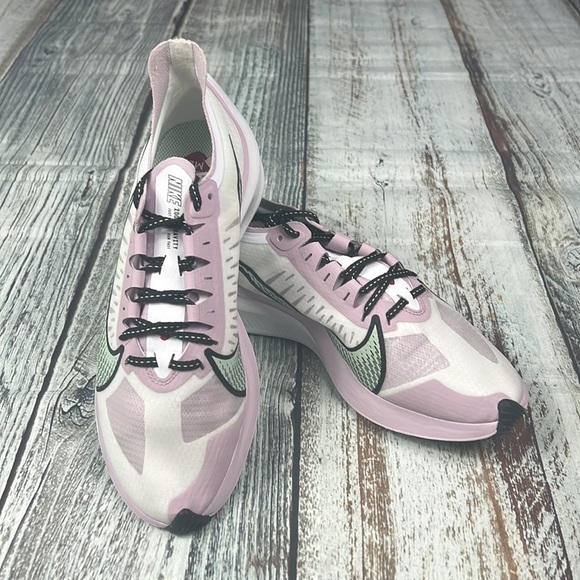 Nike Women Zoom Gravity Running Shoe Sz 8.5 - Picture 8 of 11